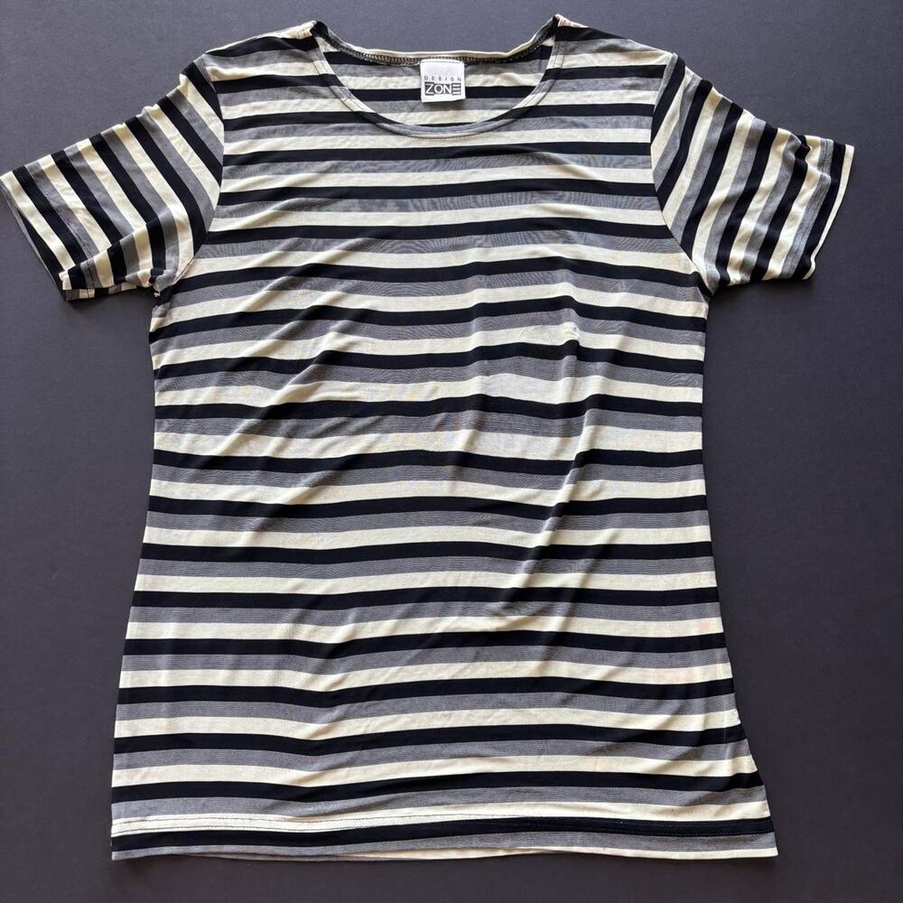 Design Zone black and beige horizontal striped t-shirt size M